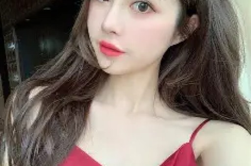 靠求婚捞金的网红坑粉丝钱自己先卖起惨了？